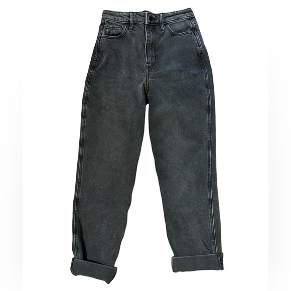 Hollister Denim - COPY - Hollister Ultra High Rise Mom Jeans